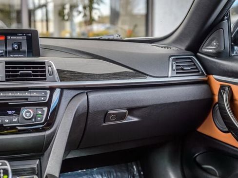 Used 2018 BMW 440i Convertible image 40