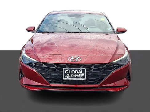 Used 2023 Hyundai Elantra SEL w/ Convenience Package FWD image 2