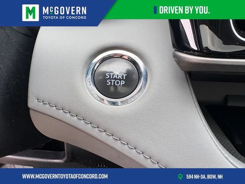 Used 2023 Toyota Highlander XLE AWD/4WD image 33