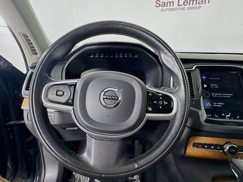 Used 2021 Volvo XC90 T6 Momentum image 11