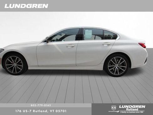 Used 2022 BMW 330i xDrive 330i xDrive w/ Premium Package image 35
