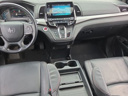 Used 2024 Honda Odyssey Sport image 14
