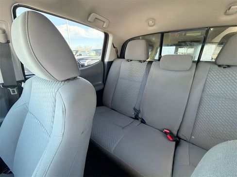 Used 2022 Toyota Tacoma SR5 image 12