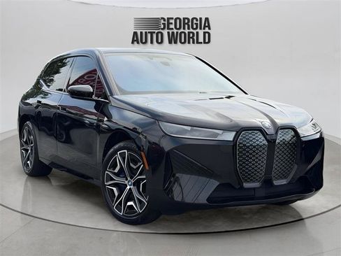 Used 2024 BMW iX xDrive50 w/ Premium Package AWD/4WD image 10