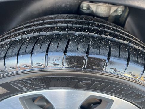 Certified 2022 Kia Telluride EX w/ EX Premium Package image 45