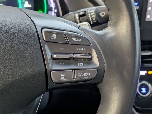 Used 2020 Hyundai Ioniq SEL image 27