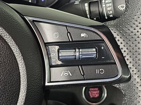 Used 2023 Kia Forte GT-Line image 31