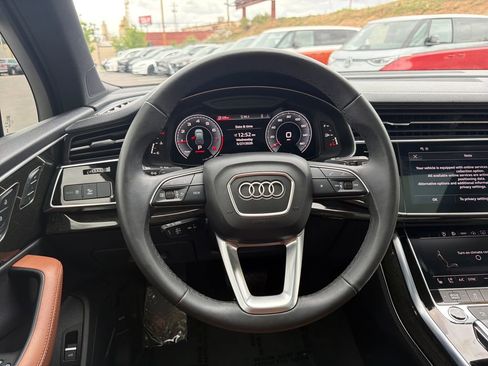 Used 2023 Audi Q7 2.0T Premium Plus w/ Premium Plus Package AWD/4WD image 15