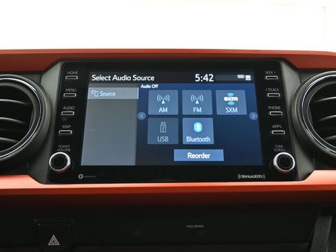 Used 2020 Toyota Tacoma TRD Off-Road image 34