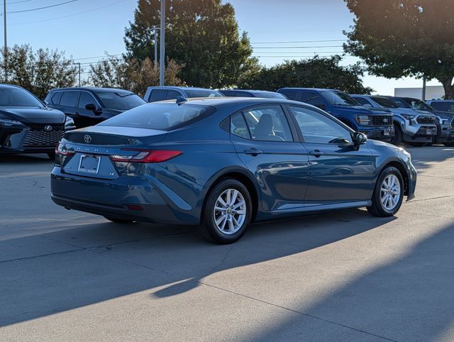 Used 2025 Toyota Camry LE w/ Convenience Package FWD image 6