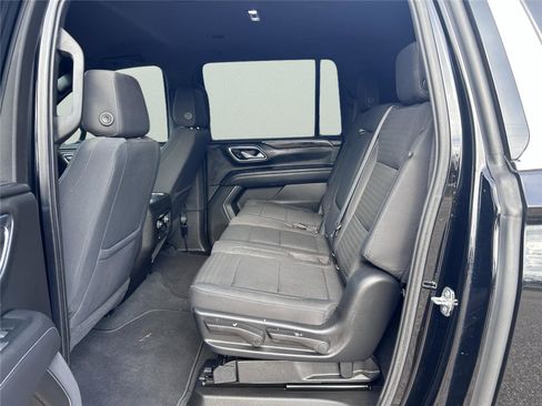 Used 2021 Chevrolet Suburban LS image 32