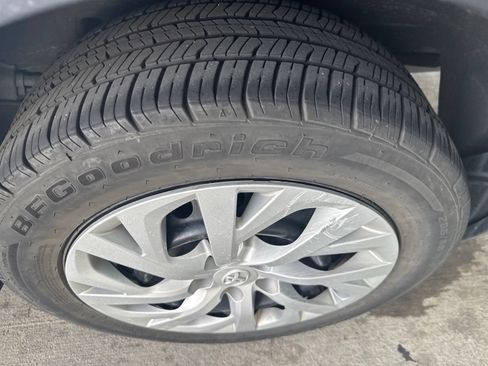 Used 2019 Toyota Corolla LE FWD image 10