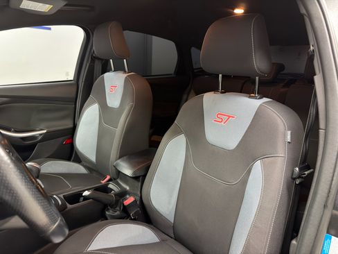 Used 2017 Ford Focus ST image 11