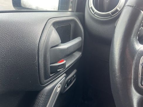 Used 2015 Jeep Wrangler Unlimited Sahara w/ Max Tow Package image 8