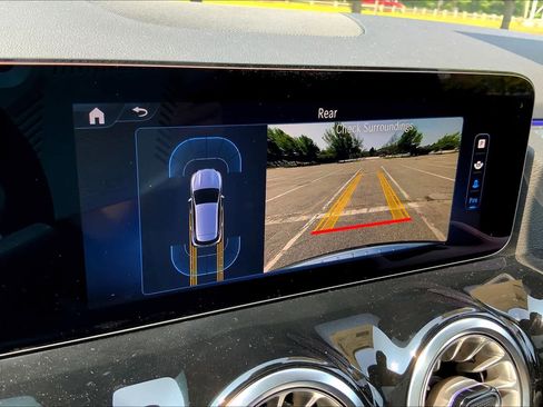 Certified 2025 Mercedes-Benz GLA 250 4MATIC image 8