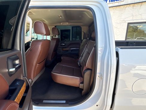 Used 2019 Chevrolet Silverado 3500 High Country w/ Duramax Plus Package image 8