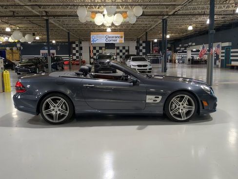 Used 2011 Mercedes-Benz SL 63 AMG image 8
