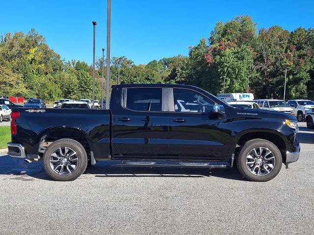 Used 2024 Chevrolet Silverado 1500 LT AWD/4WD image 7
