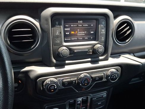 Used 2021 Jeep Wrangler Unlimited Sport AWD/4WD image 18