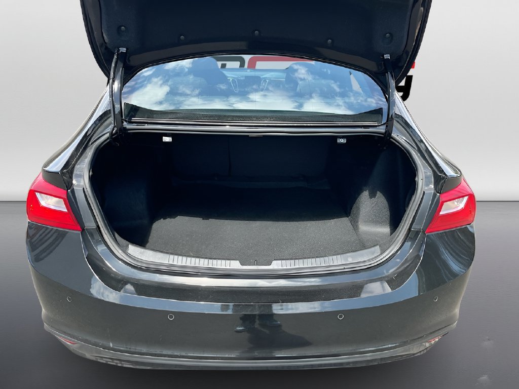 Used 2024 Chevrolet Malibu LT FWD image 25