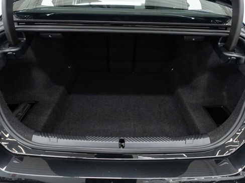 Used 2025 BMW 540i xDrive image 37