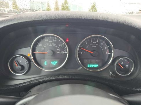 Used 2018 Jeep Wrangler Sport image 20