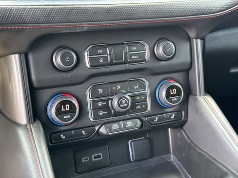 Used 2023 Chevrolet Tahoe RST w/ Luxury Package AWD/4WD image 23