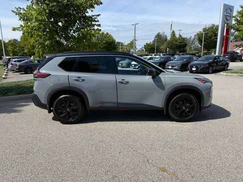Certified 2023 Nissan Rogue SV w/ SV Premium B Package AWD/4WD image 4