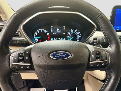 Used 2020 Ford Escape SEL image 13
