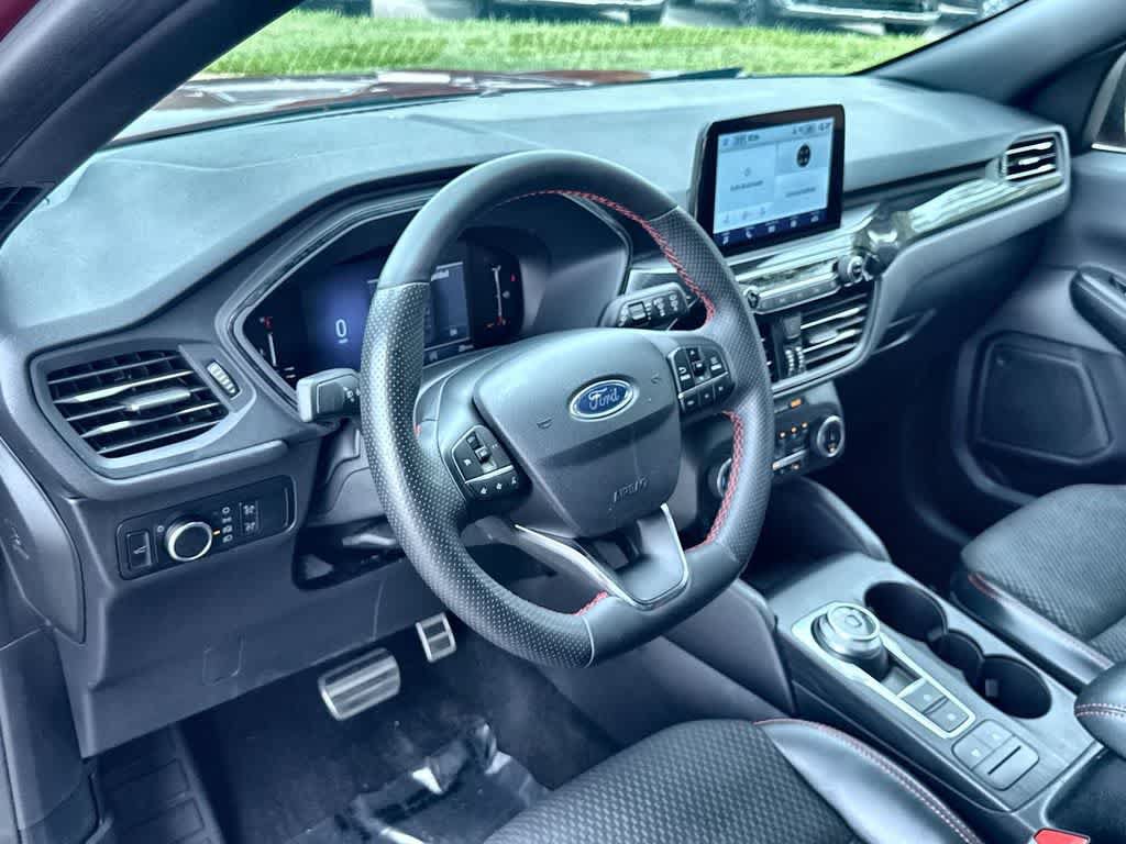 Used 2023 Ford Escape ST-Line AWD/4WD image 13