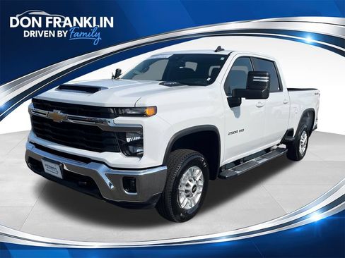 Used 2025 Chevrolet Silverado 2500 LT w/ Convenience Package AWD/4WD image 1