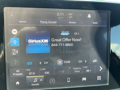 Used 2025 Jeep Compass Sport image 34