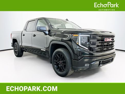Used 2023 GMC Sierra 1500 Elevation image 1