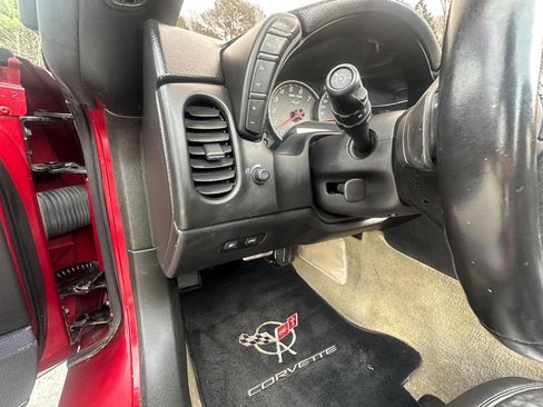 Used 2009 Chevrolet Corvette Base 2dr Coupe w/3LT image 20