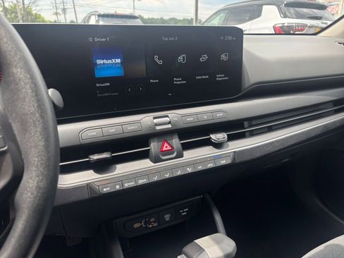 Used 2025 Kia K4 FWD image 20