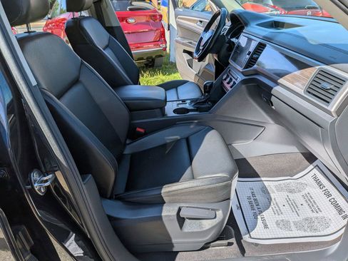 Used 2019 Volkswagen Atlas SE FWD image 48