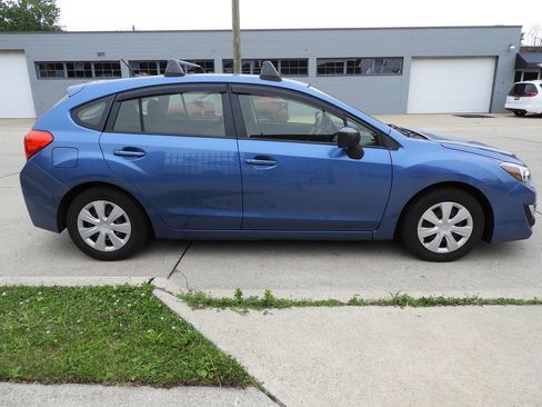Used 2016 Subaru Impreza 2.0i AWD/4WD image 9