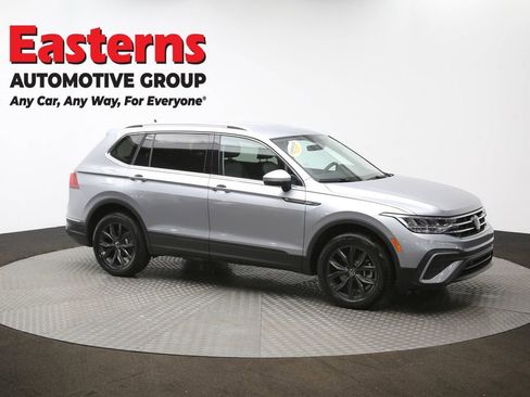 Used 2024 Volkswagen Tiguan Wolfsburg Edition image 46