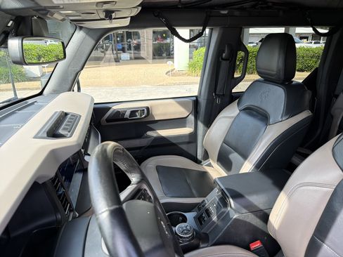 Used 2022 Ford Bronco Wildtrak AWD/4WD image 23