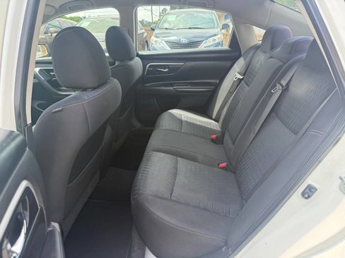 Used 2018 Nissan Altima 2.5 SV FWD image 11