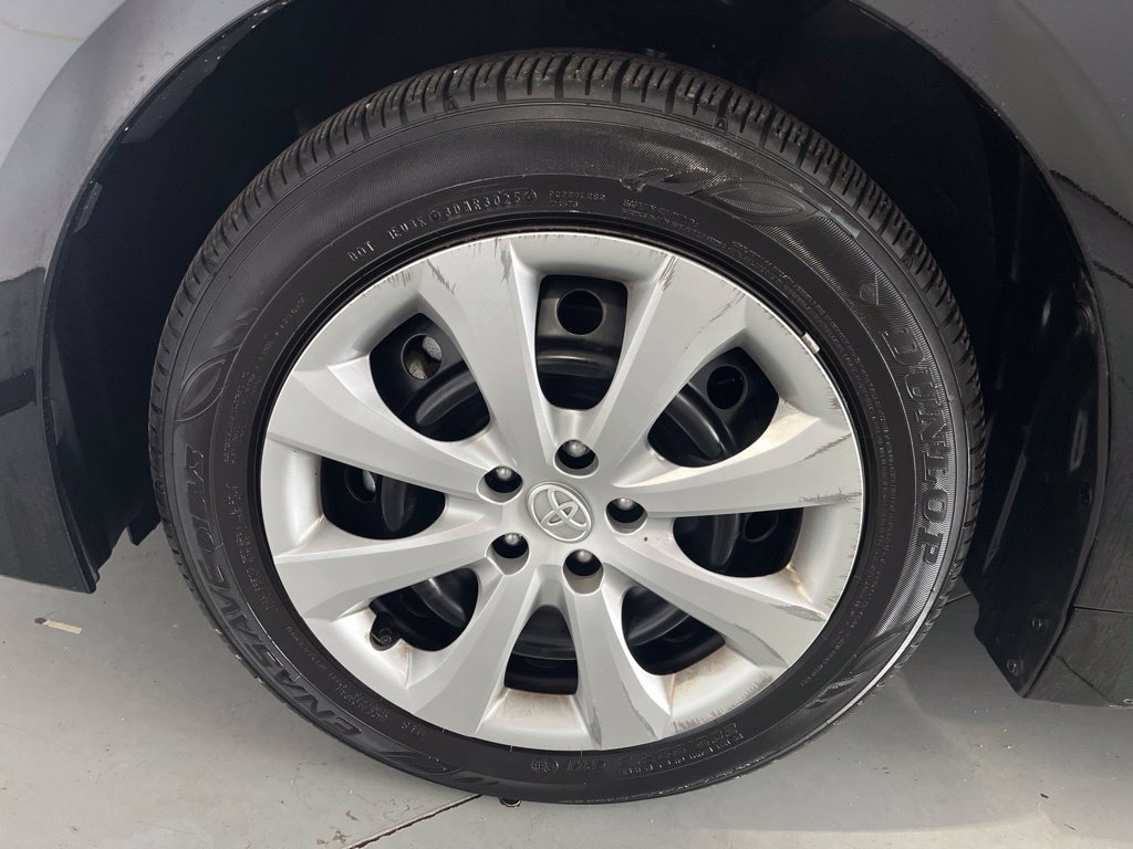 Used 2026 Toyota Corolla LE FWD image 13