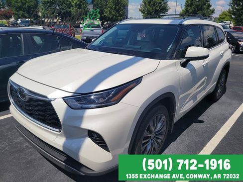 Used 2020 Toyota Highlander Platinum AWD/4WD image 1