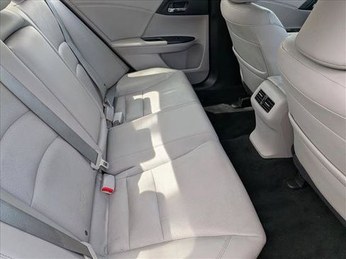 Used 2015 Honda Accord EX-L image 18