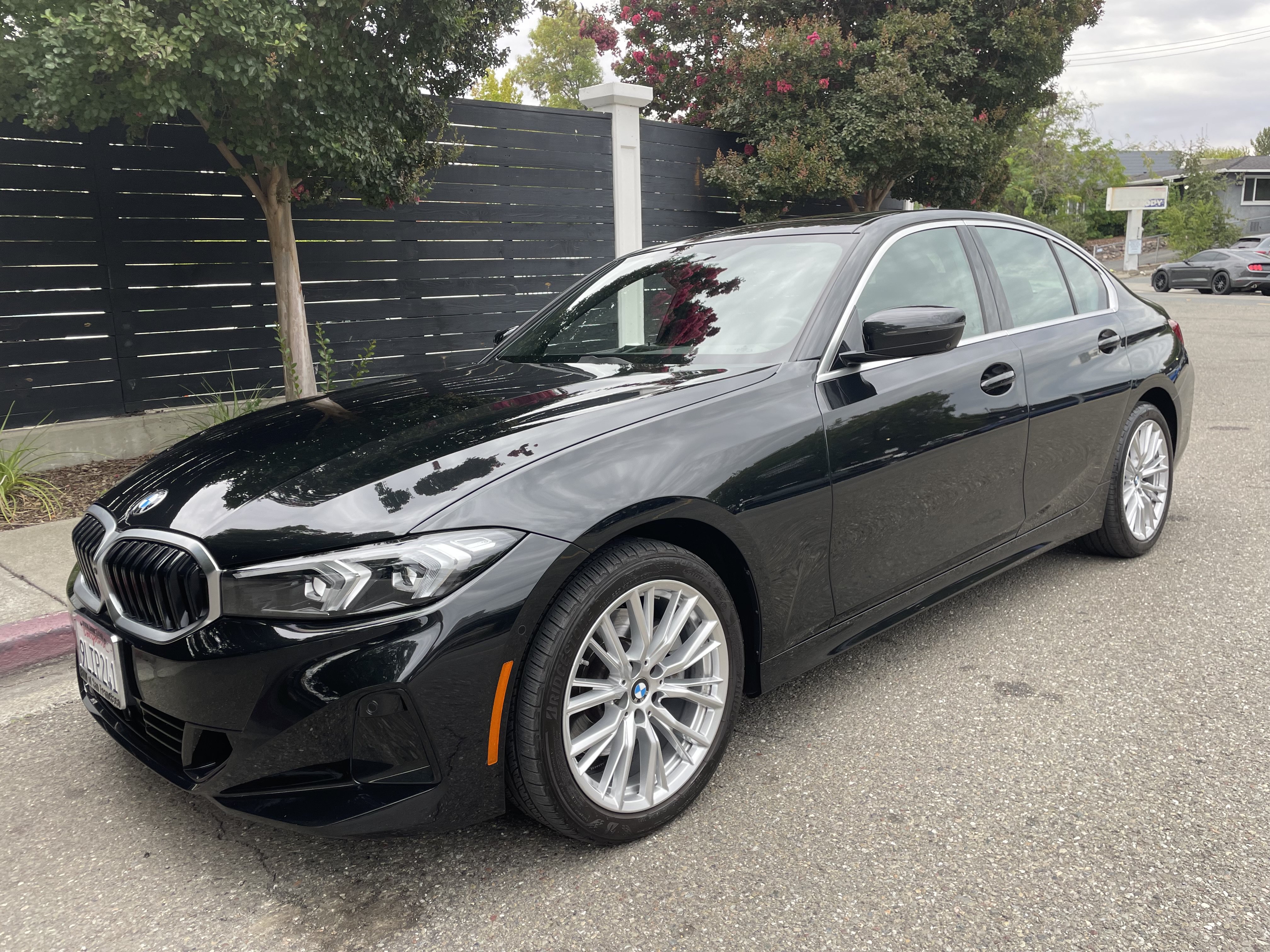 Used 2024 BMW 330i Sedan RWD image 1