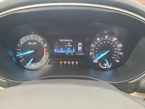 Used 2015 Ford Fusion SE w/ Equipment Group 202A FWD image 14
