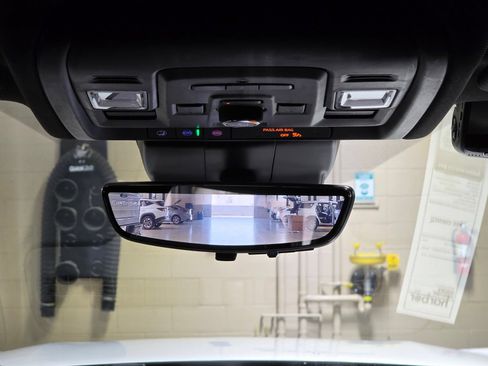 Used 2023 Chevrolet Tahoe Premier AWD/4WD image 19