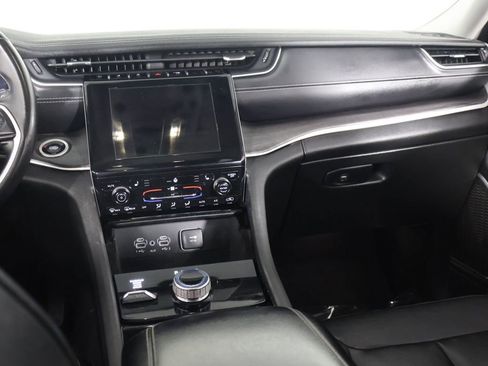 Used 2022 Jeep Grand Cherokee L Limited AWD/4WD image 37