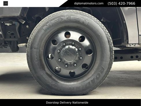 Used 2024 RAM 3500 Tradesman w/ Chrome Appearance Group image 44