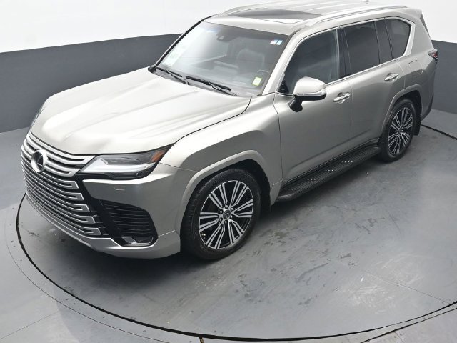 Used 2023 Lexus LX 600 4WD w/ Luxury Package image 45