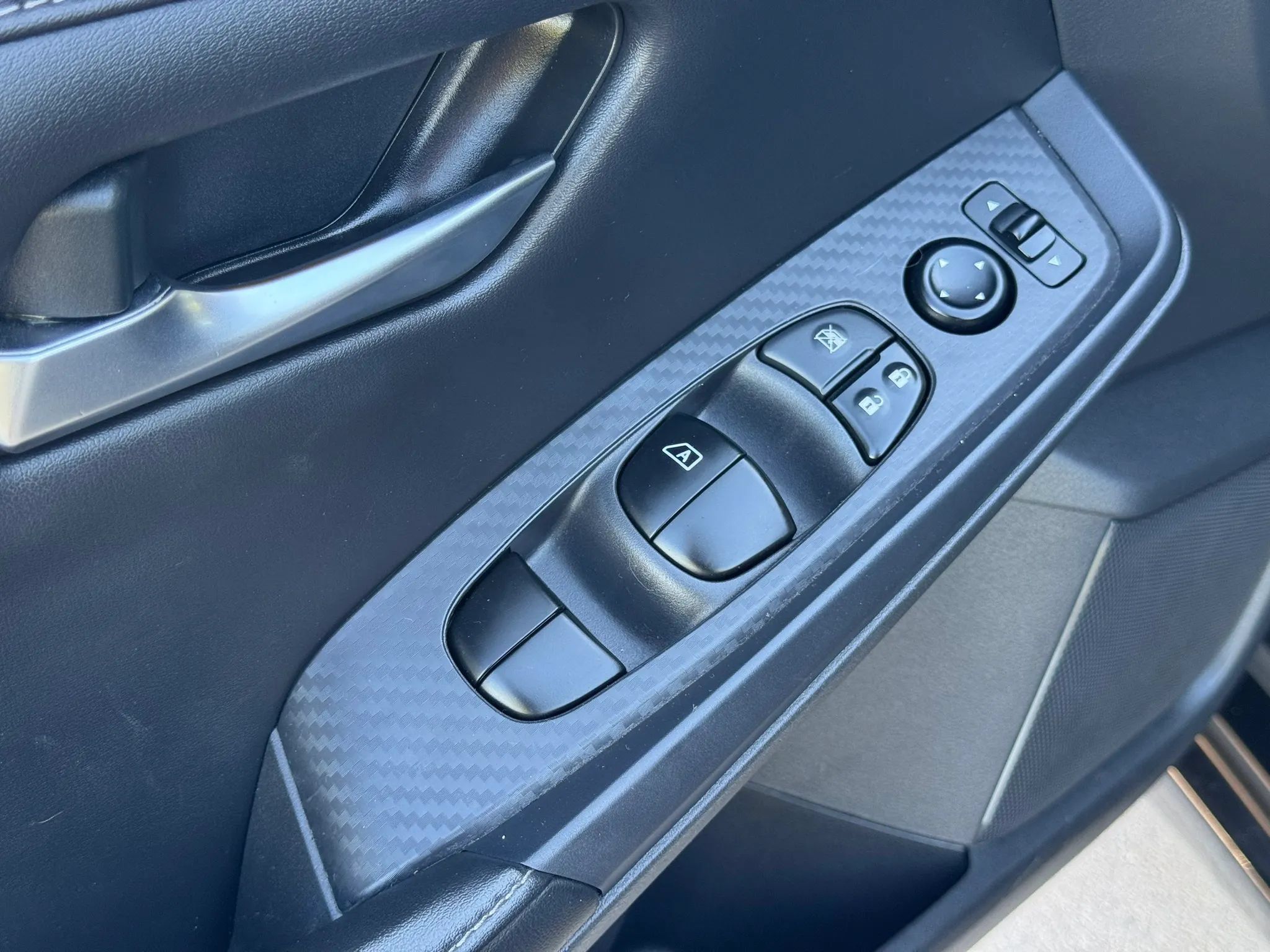 Used 2020 Nissan Sentra SV FWD image 12